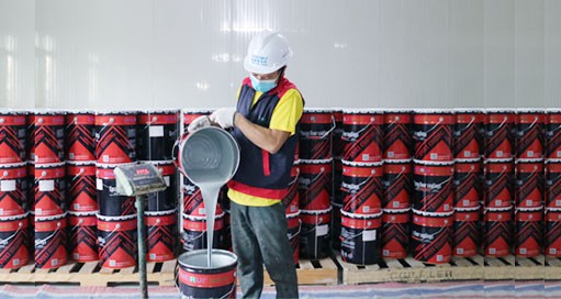 底漆用料足，至少涂2遍，保證根基穩固